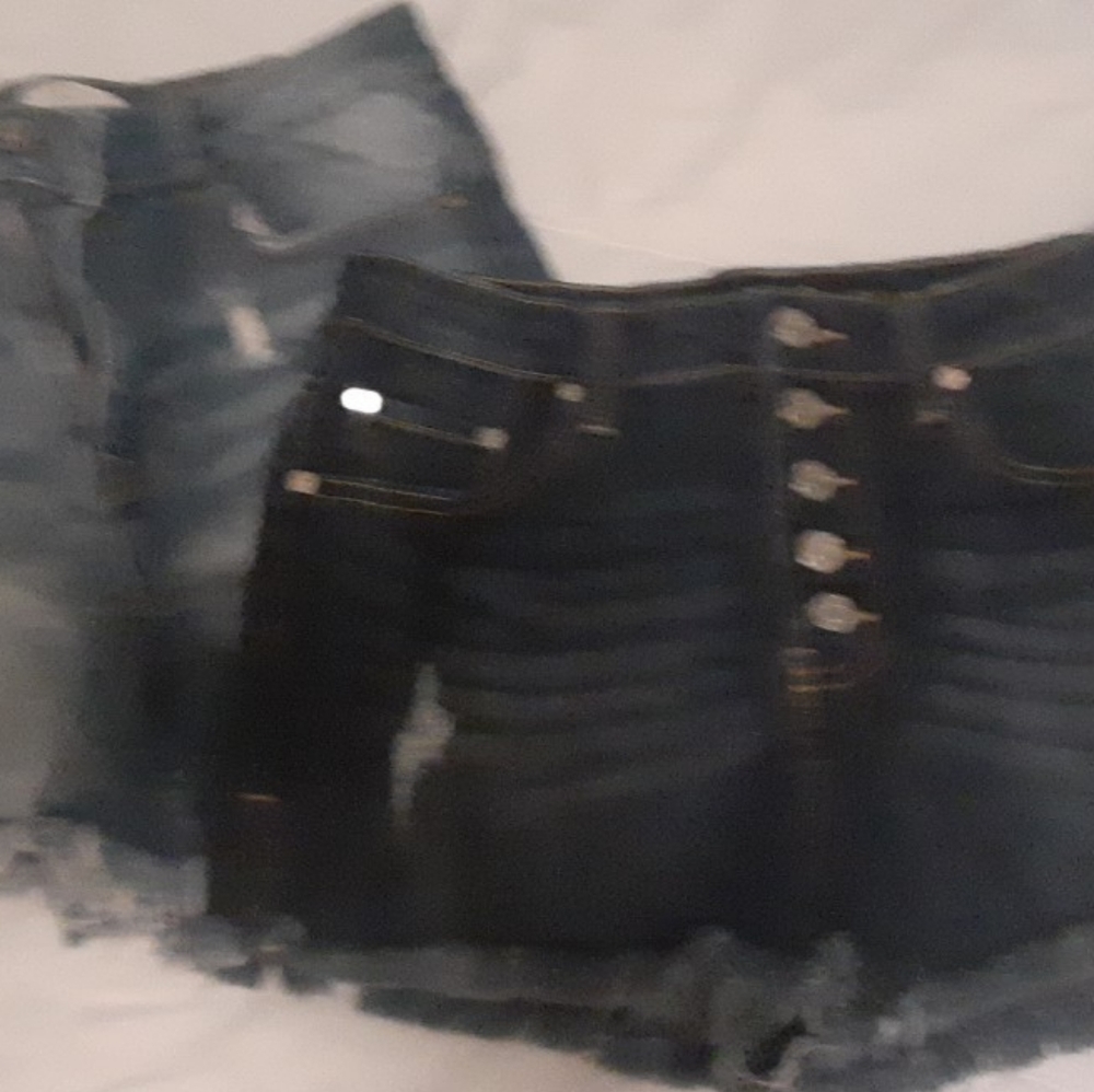 Clothes - Picture 10 of 16